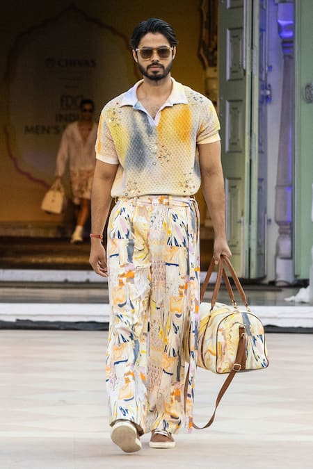 Mandira Wirk Resort Printed Strokes T-shirt 