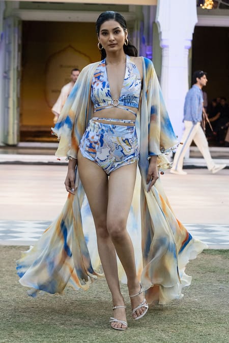 Mandira Wirk Resort Printed Strokes Cape 