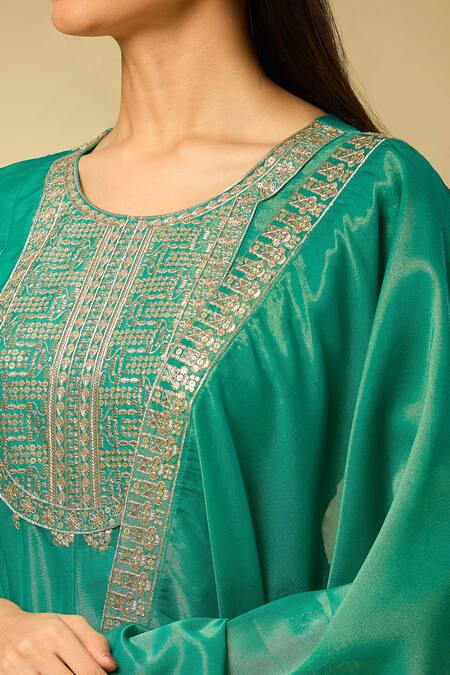 Buy Samyukta Singhania Green Chiffon, Silk Zari Round Neck Floral Embroidered Anarkali Set Buy_Samyukta Singhania_Green Chiffon, Silk Zari Round Neck Floral Embroidered Anarkali Set