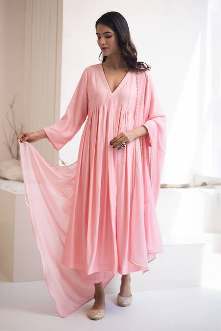 Buy_Avaha_Pink Cotton V-neck Aasai Light Kurta Set _Online_at_Aza_Fashions