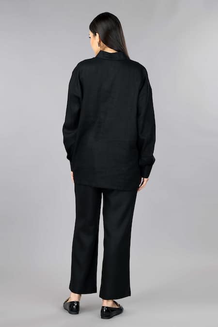 Shop Gothilo Black Linen Collared Pitch Oversized Shirt Set at Aza Fashions Shop_Gothilo_Black Linen Collared Pitch Oversized Shirt Set _at_Aza_Fashions