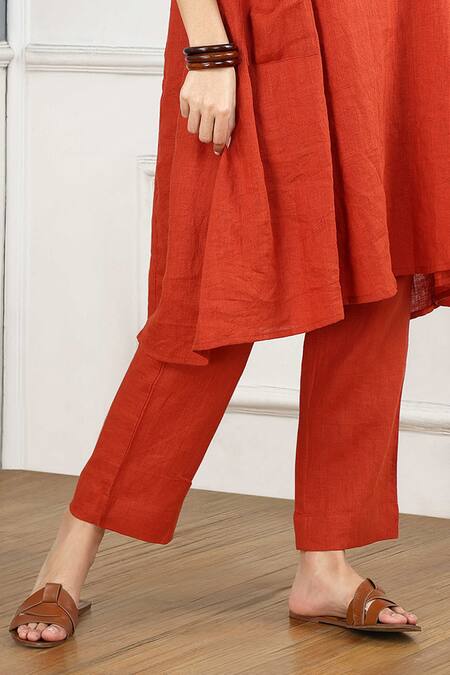 Gothilo_Orange Linen V-neck Burnt Pleated Kurta Set _Online_at_Aza_Fashions