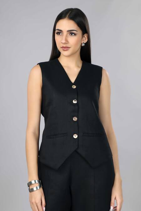 Buy_Gothilo_Black Linen V-neck Pitch Waistcoat Set 