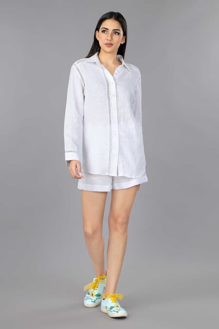 Gothilo_White Linen Lace Collared Detailing Frost Shirt _Online_at_Aza_Fashions