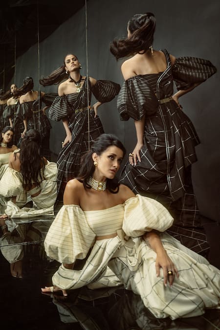 Buy Ekaya Banaras Black Silk Cut Work Asymmetric Windowpane Check Saree Online at Aza Fashions Buy_Ekaya Banaras_Black Silk Cut Work Asymmetric Windowpane Check Saree _Online_at_Aza_Fashions