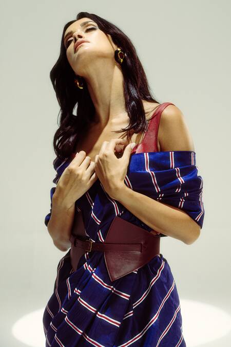 Ekaya Banaras Navy Silk Off-shoulder Blue Pencil Stripe Saree Online at Aza Fashions Ekaya Banaras_Navy Silk Off-shoulder Blue Pencil Stripe Saree _Online_at_Aza_Fashions