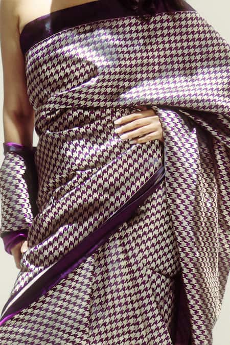 Buy Ekaya Banaras Purple Silk Satin Zari Houndstooth Saree Online at Aza Fashions Buy_Ekaya Banaras_Purple Silk Satin Zari Houndstooth Saree _Online_at_Aza_Fashions