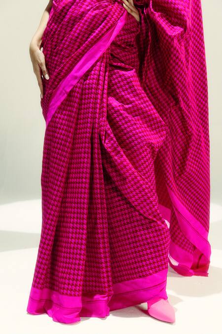 Ekaya Banaras Burgundy & Pink Houndstooth Saree 