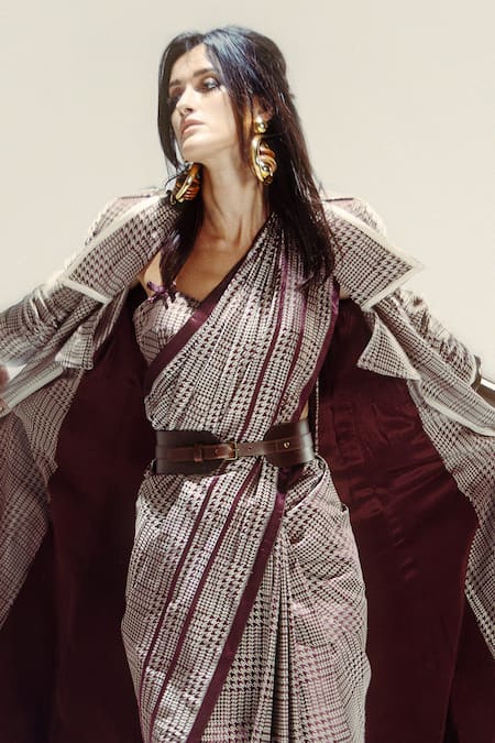 Buy Ekaya Banaras Brown Silk Satin Espresso Glen Plaid Saree Set Online at Aza Fashions Buy_Ekaya Banaras_Brown Silk Satin Espresso Glen Plaid Saree Set _Online_at_Aza_Fashions