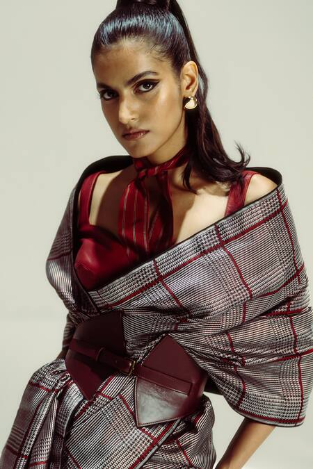 Shop Ekaya Banaras Black Silk Round Neck Red Big Check Handwoven Saree Online at Aza Fashions Shop_Ekaya Banaras_Black Silk Round Neck Red Big Check Handwoven Saree _Online_at_Aza_Fashions