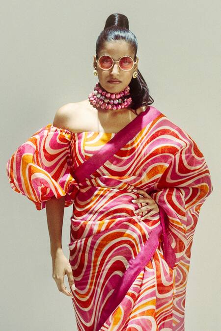 Ekaya Banaras_Red Organza Off-shoulder Groovy Waves Printed Saree Set _Online_at_Aza_Fashions