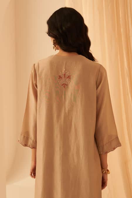 Shop_Janki India_Cream Chanderi, Organza Embroidery Round Neck Sindhi Kurta Set _at_Aza_Fashions