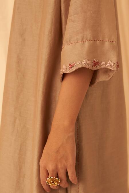 Shop_Janki India_Cream Chanderi, Organza Embroidery Round Neck Sindhi Kurta Set _Online_at_Aza_Fashions