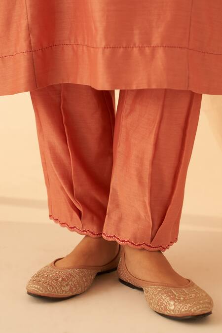 Buy Janki India Peach Chanderi, Organza Embroidery V-neck Floral Kurta Set Online at Aza Fashions Buy_Janki India_Peach Chanderi, Organza Embroidery V-neck Floral Kurta Set _Online_at_Aza_Fashions