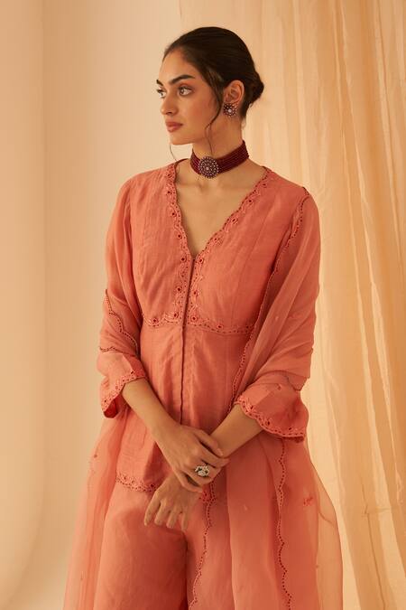 Janki India Peach Chanderi, Organza Embroidery V-neck Peplum Set Online at Aza Fashions Janki India_Peach Chanderi, Organza Embroidery V-neck Peplum Set _Online_at_Aza_Fashions