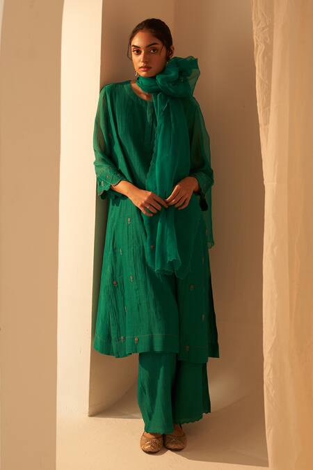 Shop Janki India Green Chanderi, Organza Embroidery Round Neck Floral Buti Kurta Set Online at Aza Fashions Shop_Janki India_Green Chanderi, Organza Embroidery Round Neck Floral Buti Kurta Set _Online_at_Aza_Fashions