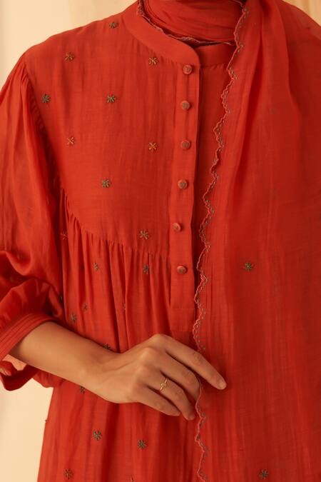 Shop Janki India Coral Chanderi, Cotton Embroidery Collared Cross Stitch Kurta Set Online at Aza Fashions Shop_Janki India_Coral Chanderi, Cotton Embroidery Collared Cross Stitch Kurta Set _Online_at_Aza_Fashions