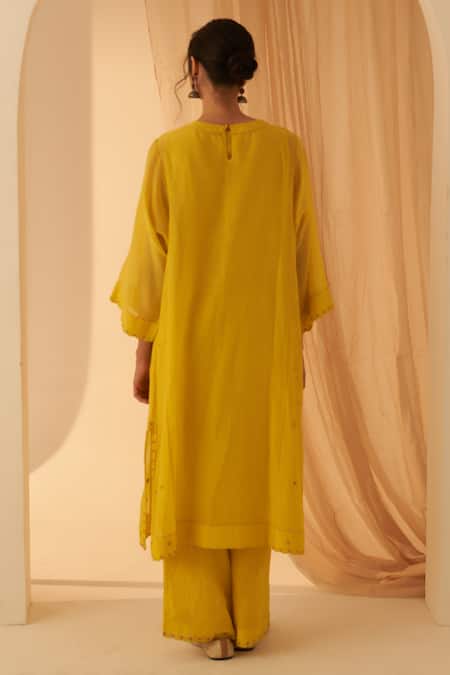 Shop Janki India Lavender Chanderi, Organza Embroidery Round Neck Floral Buti Kurta Set at Aza Fashions Shop_Janki India_Lavender Chanderi, Organza Embroidery Round Neck Floral Buti Kurta Set _at_Aza_Fashions