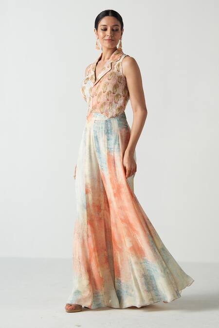 Studio Bagechaa Peach Chanderi, Cotton Tassels, Embroidery Collared Gilet Sharara Set Online at Aza Fashions Studio Bagechaa_Peach Chanderi, Cotton Tassels, Embroidery Collared Gilet Sharara Set _Online_at_Aza_Fashions