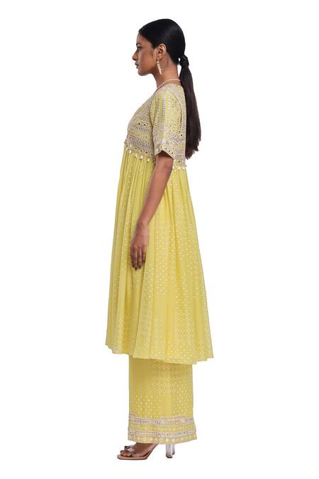 Surbhi Gupta Green Chiffon Embroidery V-neck Anarkali Set Online at Aza Fashions Surbhi Gupta_Green Chiffon Embroidery V-neck Anarkali Set _Online_at_Aza_Fashions