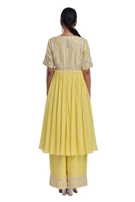 Shop Surbhi Gupta Green Chiffon Embroidery V-neck Anarkali Set at Aza Fashions Shop_Surbhi Gupta_Green Chiffon Embroidery V-neck Anarkali Set _at_Aza_Fashions