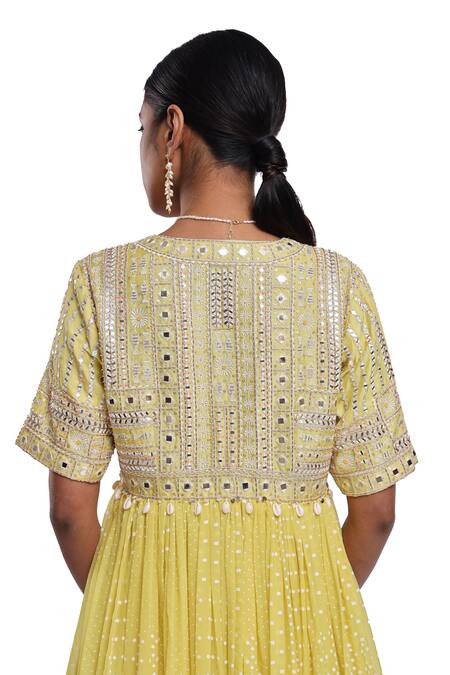 Surbhi Gupta Green Chiffon Embroidery V-neck Anarkali Set at Aza Fashions Surbhi Gupta_Green Chiffon Embroidery V-neck Anarkali Set _at_Aza_Fashions