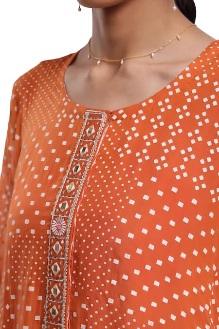 Surbhi Gupta_Orange Cotton Satin Embroidery Round Neck Hand Block Printed Kurta Set _Online_at_Aza_Fashions