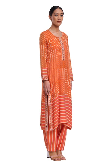 Buy_Surbhi Gupta_Orange Cotton Satin Embroidery Round Neck Hand Block Printed Kurta Set _Online_at_Aza_Fashions