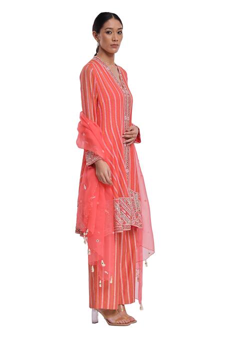 Surbhi Gupta_Pink Cotton, Chiffon Embroidery, Tassels V-neck Block Printed Kurta Set _Online_at_Aza_Fashions