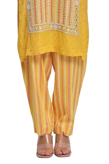 Buy_Surbhi Gupta_Yellow Cotton Satin Mirrors, Embroidery Round Neck Hand Block Printed Kurta Set _Online_at_Aza_Fashions