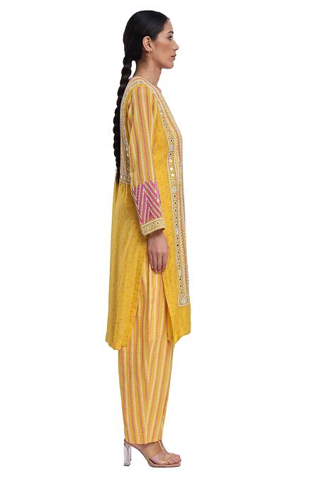 Shop_Surbhi Gupta_Yellow Cotton Satin Mirrors, Embroidery Round Neck Hand Block Printed Kurta Set _Online_at_Aza_Fashions