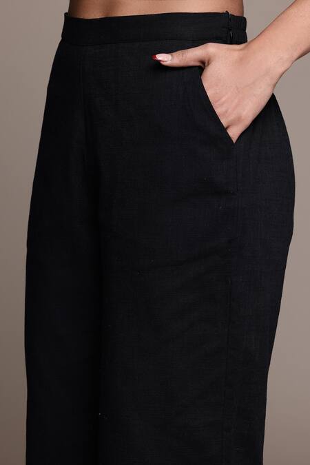 Buy_Ritu Kumar_Black Cotton Embroidery Keyhole Neck Carpet Kurta Set _Online_at_Aza_Fashions