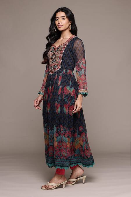 Ritu Kumar_Black Chiffon, Cotton Embroidery V-neck Floral Kurta Set_Online_at_Aza_Fashions