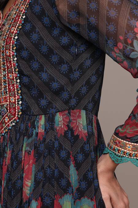 Buy_Ritu Kumar_Black Chiffon, Cotton Embroidery V-neck Floral Kurta Set