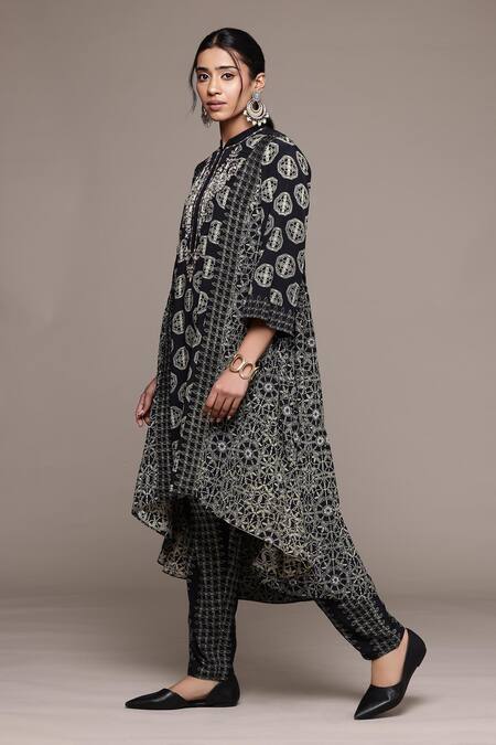 Ritu Kumar_Black Viscose, Crepe Sequins Round Neck Printed Saatchi Kurta Set _Online_at_Aza_Fashions