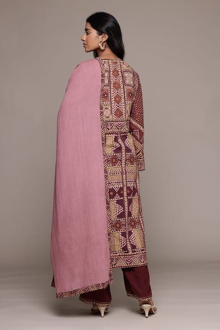 Shop_Ritu Kumar_Red Cotton Embroidery Round Neck Sona Printed Kurta Set With Pant And Dupatta _at_Aza_Fashions