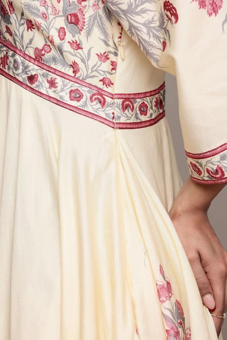 Ritu Kumar Off White Cotton, Silk Embroidery V-neck Midi Dress at Aza Fashions Ritu Kumar_Off White Cotton, Silk Embroidery V-neck Midi Dress _at_Aza_Fashions
