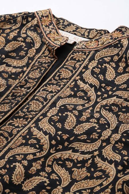 Ritu Kumar_Beige Cotton Embroidery Mandarin Collar And Black Flowret Kurta Set _at_Aza_Fashions