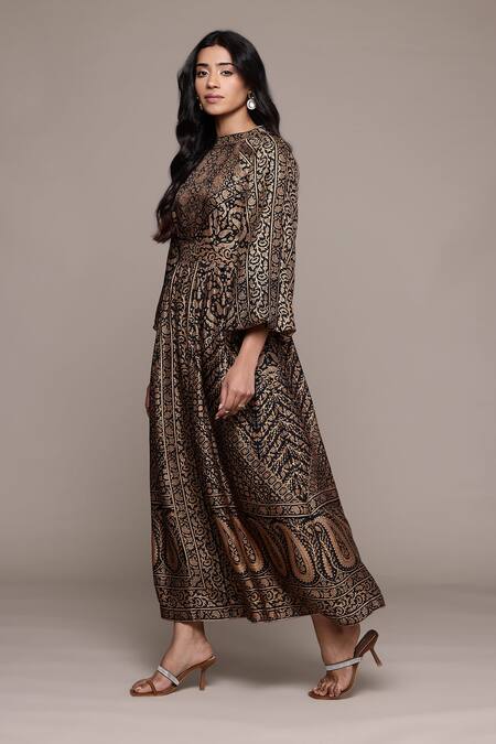 Ritu Kumar Black Silk Round Neck Flowret K Anarkali Set Online at Aza Fashions Ritu Kumar_Black Silk Round Neck Flowret K Anarkali Set _Online_at_Aza_Fashions