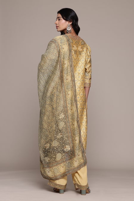 Shop Ritu Kumar Yellow Chanderi , Cotton, Embroidery V-neck Pineapple K Kurta Set at Aza Fashions Shop_Ritu Kumar_Yellow Chanderi , Cotton, Embroidery V-neck Pineapple K Kurta Set _at_Aza_Fashions