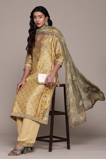 Ritu Kumar Yellow Chanderi , Cotton, Embroidery V-neck Pineapple K Kurta Set at Aza Fashions Ritu Kumar_Yellow Chanderi , Cotton, Embroidery V-neck Pineapple K Kurta Set _at_Aza_Fashions
