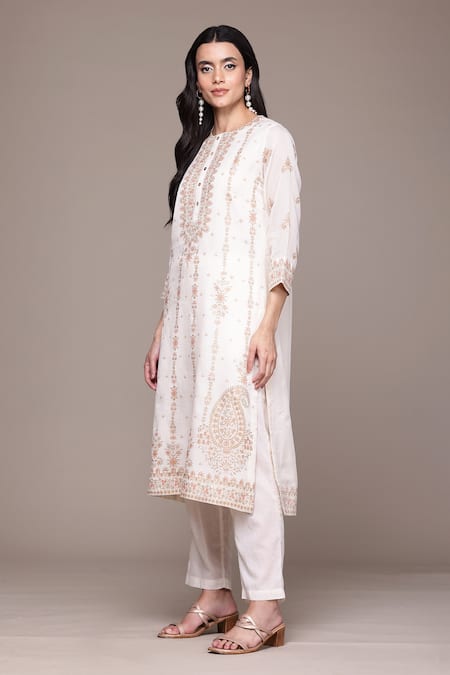 Ritu Kumar, Ri.Ritu Kumar, aarke Ritu Kumar_White Cotton, Polyester Embroidery Round Shahaab Kurta Set With Pant And Dupatta_at_Aza_Fashions