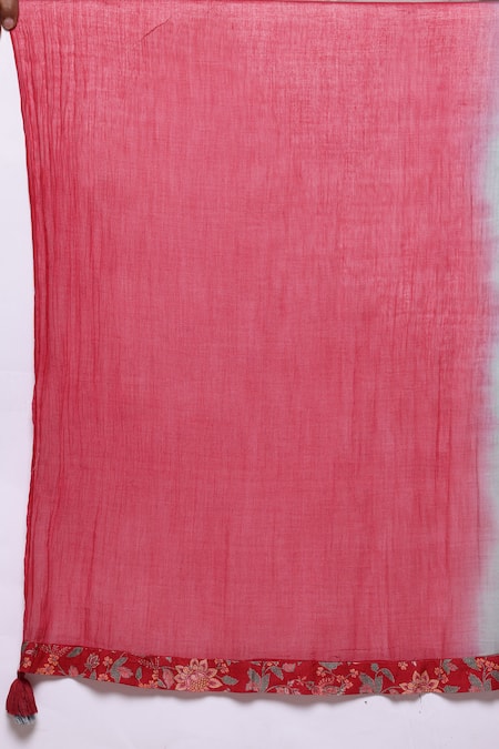 Buy_Ritu Kumar, Ri.Ritu Kumar, aarke Ritu Kumar_Red Viscose, Cotton Embroidery Round Neck Zavian Kurta Set With Pant And Dupatta