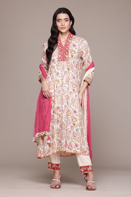Ritu Kumar, Ri.Ritu Kumar, aarke Ritu Kumar_Off White Viscose, Rayon Embroidery V-neck Floral Print Kurta Set_at_Aza_Fashions