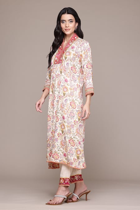 Buy_Ritu Kumar, Ri.Ritu Kumar, aarke Ritu Kumar_Off White Viscose, Rayon Embroidery V-neck Floral Print Kurta Set