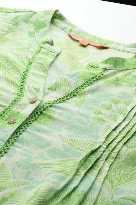 Ritu Kumar, Ri.Ritu Kumar, aarke Ritu Kumar Green Viscose Bandeau Neck Apple Ophellia Kurti Set at Aza Fashions Ritu Kumar, Ri.Ritu Kumar, aarke Ritu Kumar_Green Viscose Bandeau Neck Apple Ophellia Kurti Set_at_Aza_Fashions