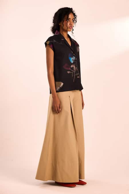 Kharakapas_Black Cotton Collared Floral Print Shirt _Online_at_Aza_Fashions