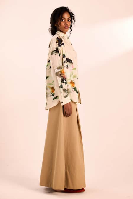 Kharakapas_Off White Voile Bandeau Neck Floral Print Shirt _Online_at_Aza_Fashions