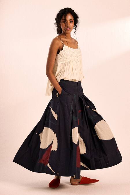 Buy_Kharakapas_Black Voile Coca Cola Mul Flared Pleated Trouser _Online_at_Aza_Fashions