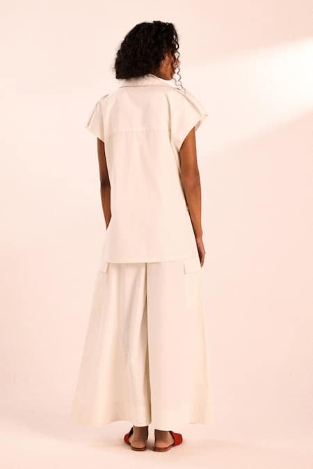 Shop_Kharakapas_White Poplin Embroidery Collared Co-ord Set _at_Aza_Fashions